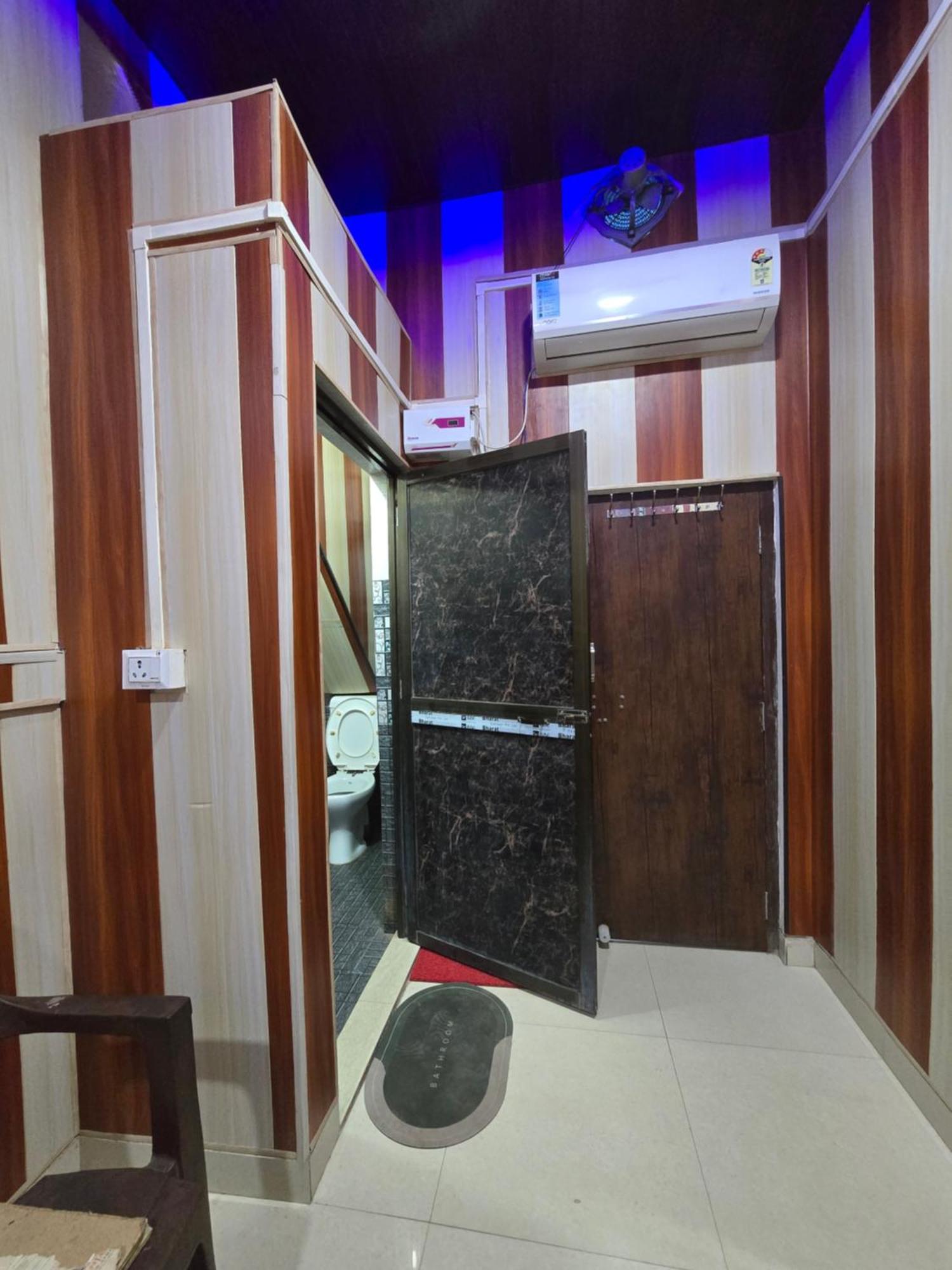 Ramlala Paying Guest House Stay Just 100M From Saryu Ghat, Ayodhya Екстер'єр фото